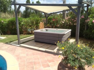 Jacuzzi