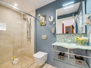 Holiday house Lloseta Features 28