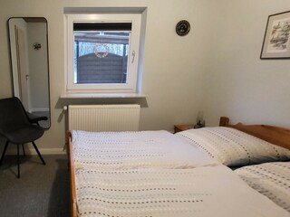 Holiday apartment Uelvesbüll Bedroom 13