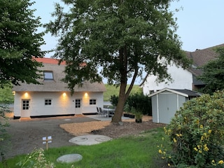 Blick aus dem Garten