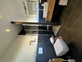 Duschbad mit Tageslicht