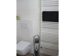 Badezimmer mit Dusche