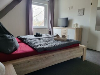 Schlafzimmer 1 TV