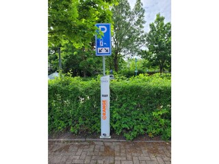 E-Auto Ladestationen fußläufig entfernt