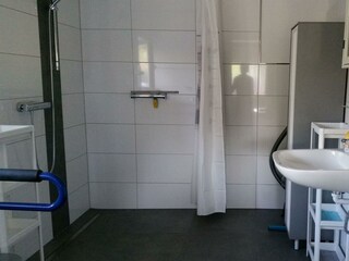 Duschbad im Erdgeschoss_Christine