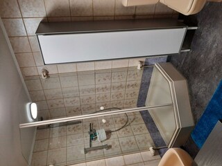 zusätliches Duschbad_Christine im Eingangsbereich