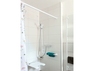 Alles für alle: Bad/WC im UG