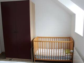 Kinderbett im Schlafzimmer