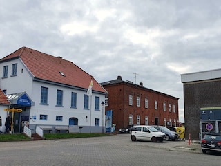 Nachbarschaft: Museum und Fichereigesellschaft