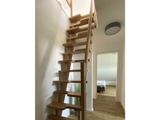 Treppe zum Obergeschoss