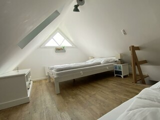 Schlafzimmer Obergeschoss 3 Betten