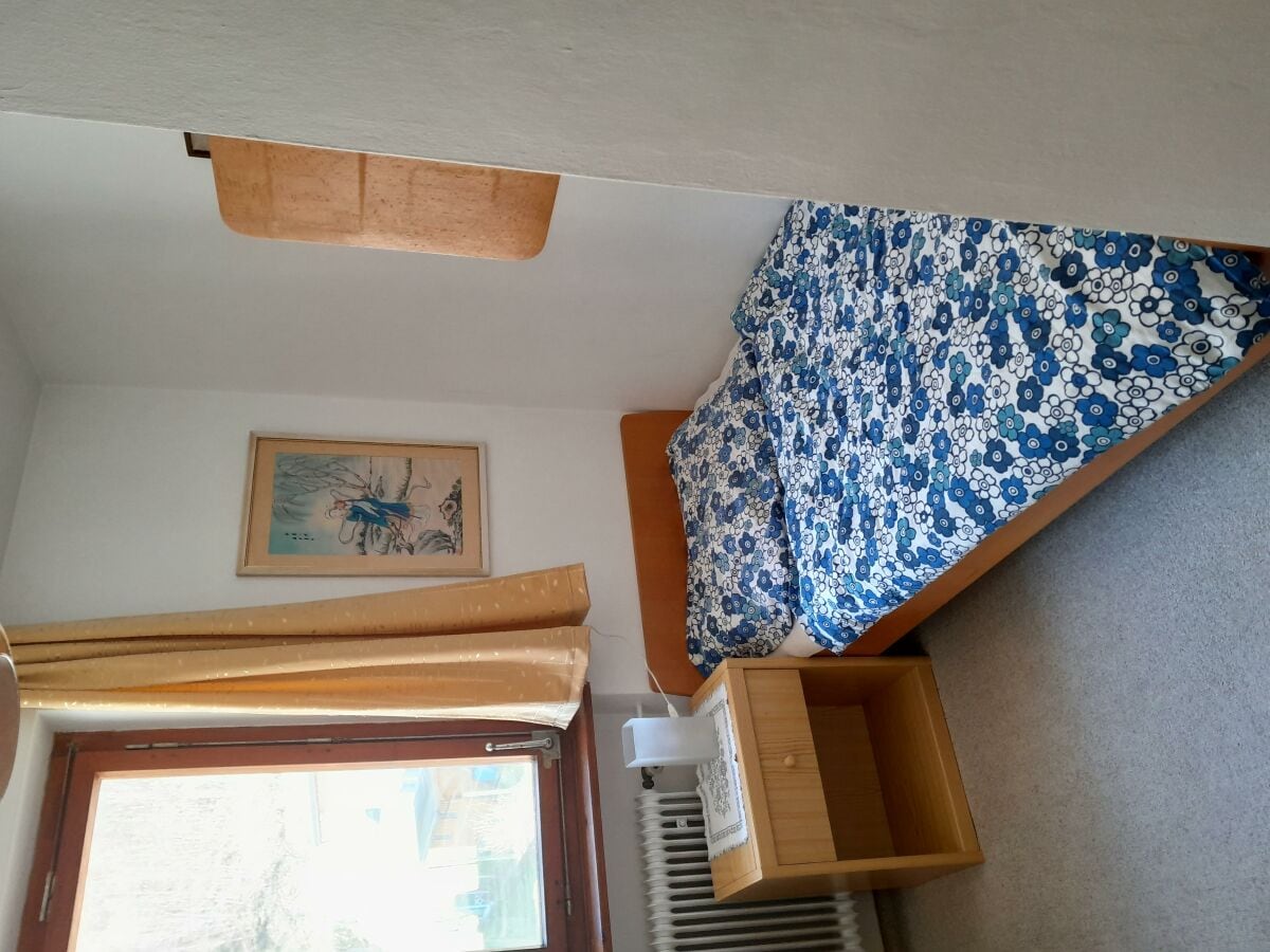 1-Bett zimmer