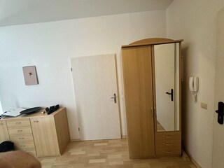 offenes Wohn- und Schlafzimmer
