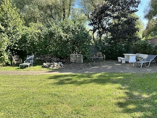 Garten mit 8.000 m² Grundstück