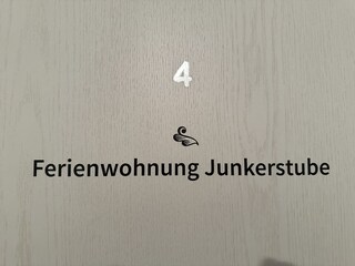 # 4 Junkerstube