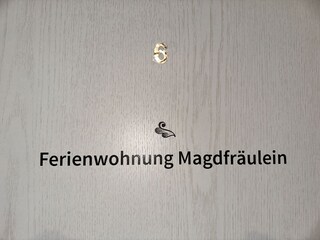 # 6 Magdfräulein