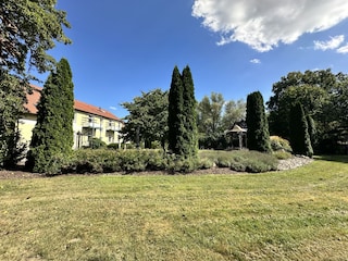 Garten mit 8.000 m² Grundstück