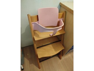 Kinderstuhl & Gitterbett