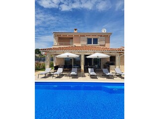 Casa per le vacanze Kastelir Registrazione all'aperto 1