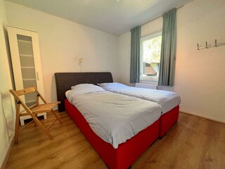 Schlafzimmer 1 mit 2 Einzelbett Boxspring (90x200)