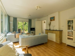 Das gemütlich eingerichtete Wohnzimmer