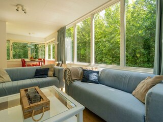 Das helle Wohnzimmer