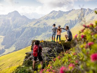 Family Wandern Wiedersberhorn_Alpbachtal Tourismus