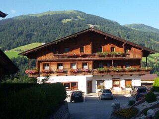 Moaeben Alpbach. Blick auf das Wiedersbergerhorn