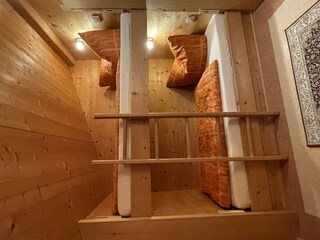 Alpapart Schneider_Alpachtal_Schlafzimmer 2