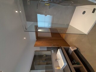 Badezimmer mit Dusche