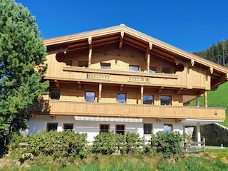 TOPP Roßmoos_Alpbachtal_Frontansicht