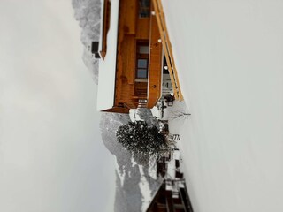 Seitenansicht Hau Richtung Gratlspitz Winter