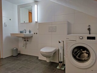 Bad mit Waschmaschine Ferienwohnung