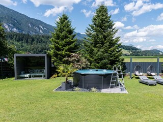 Pension Pirhofer Gartenbereich