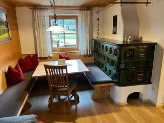 Wohnküche App. Obstgarten mit Holzkachelofen