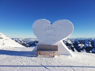 Moaeben Alpbach. Ski Juwel