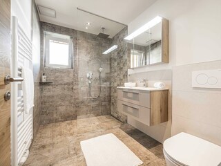 Zeit_Glueck_Bad_Appartement_Tirol