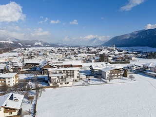 Zeit_Glueck_Winter_Radfeld