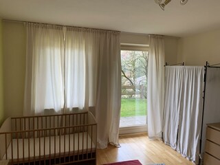 Haus Amalia_Alpbachtal_Kramsach_Schalfzimmer (15)