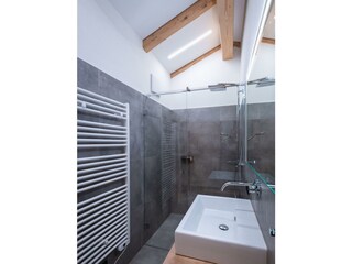 Bad 2 Apartment Schatzberg