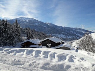 Blick vom Apartment auf Alpbach und das Wiedersber
