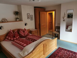 Alpbachblick_Alpbachtal_App2_Schlafzimmer