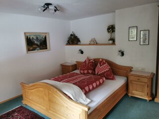 Alpbachblick_Alpbachtal_App2_Schlafzimmer