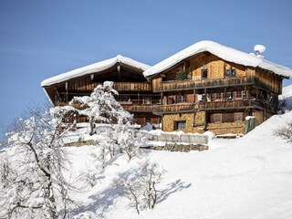Alpbacher Bauernhöfe im Winter_Foto Alpbachtal Tou