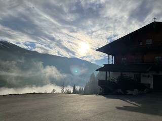 Aussergraben_Alpbach_Nebel