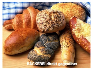 Bäckerei direkt gegenüber_Tramberger Apartments