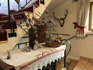 Eingangsbereich Bergwald Alpbach Ostern