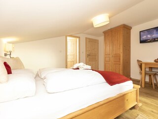2_schlafzimmer_app_6_moos_alpbach_bergwald