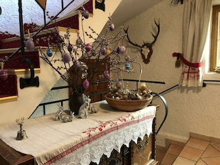 Eingangsbereich Bergwald Alpbach Ostern