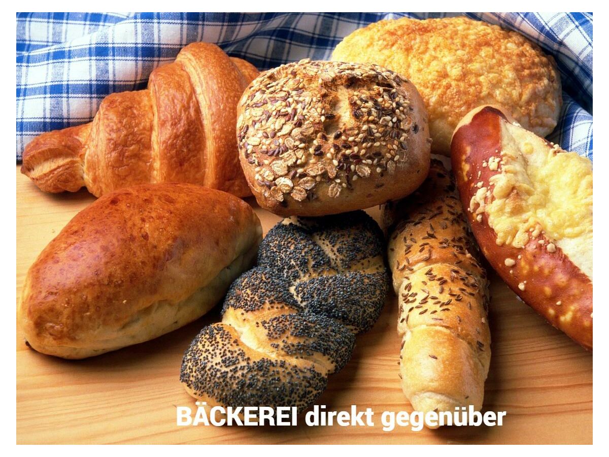 Bäckerei direkt gegenüber_Tramberger Apartments